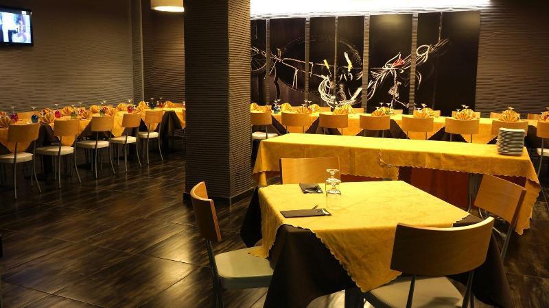 Hotel Scigliano Росано Екстериор снимка